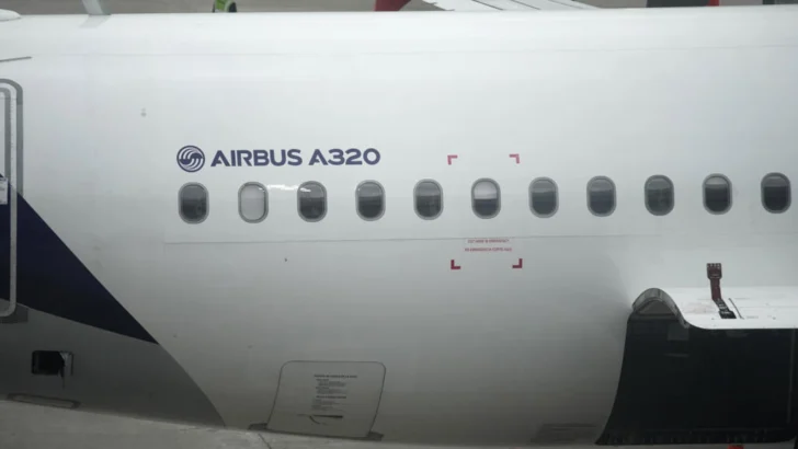 Airbus anuncia que menos de 100 aviones A320 siguen parados para cambiar un programa de navegación