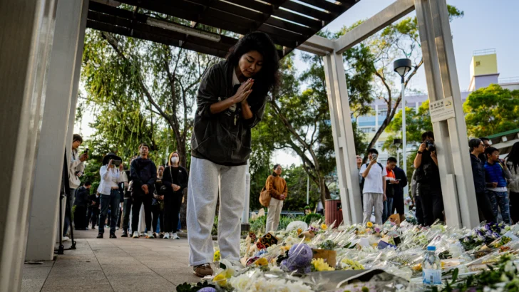El incendio en Hong Kong deja ya 151 muertos y 13 arrestados por homicidio imprudente