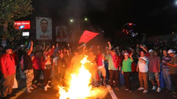 Elecciones en Honduras: la presidenta denuncia un golpe electoral, mientras las protestas llegan al CNE Elecciones en Honduras: la presidenta denuncia un golpe electoral, mientras las protestas llegan al CNE