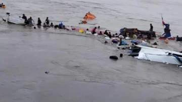 Alud arrasa dos embarcaciones en la Amazonía peruana: 12 muertos y más de 30 desaparecidos Alud arrasa dos embarcaciones en la Amazonía peruana: 12 muertos y más de 30 desaparecidos