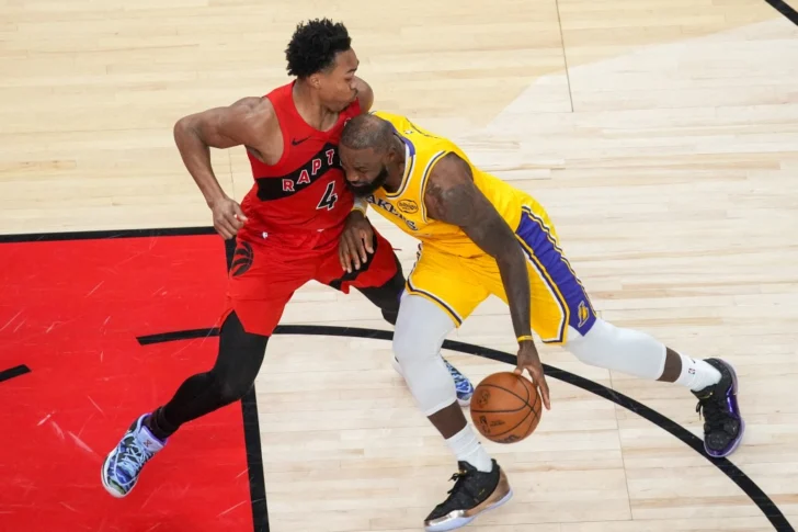 LeBron James sacrifica una racha de casi dos décadas por un triunfo de Lakers