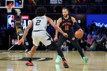 Los Knicks vuelven a ser campeones medio siglo después al ganar la Copa NBA