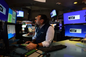 Wall Street cierra en rojo tras conocerse actas de la Reserva Federal Wall Street cierra en rojo tras conocerse actas de la Reserva Federal