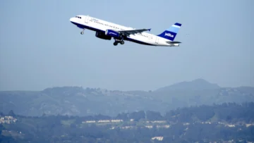 Avión de pasajeros rozó la tragedia por maniobras de Fuerza Aérea de EE. UU. en el Caribe Avión de pasajeros rozó la tragedia por maniobras de Fuerza Aérea de EE. UU. en el Caribe