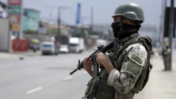 En playa turística de Ecuador asesinan a seis personas, incluida una bebé