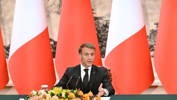 Emmanuel Macron amenaza a China con aranceles en los 'próximos meses'