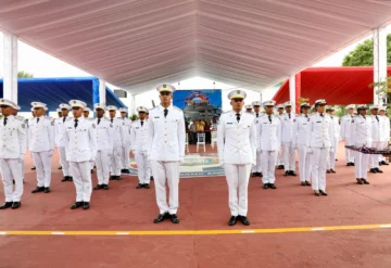 Abinader encabeza graduación de 40 nuevos cadetes de la Fuerza Aérea Dominicana Abinader encabeza graduación de 40 nuevos cadetes de la Fuerza Aérea Dominicana