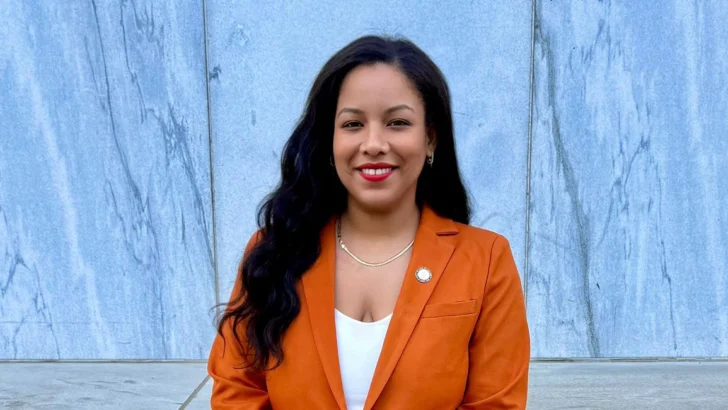 Amanda Séptimo anuncia su campaña al Congreso con un llamado a la representación dominicana en el Distrito 15 del Bronx Amanda Séptimo anuncia su campaña al Congreso con un llamado a la representación dominicana en el Distrito 15 del Bronx