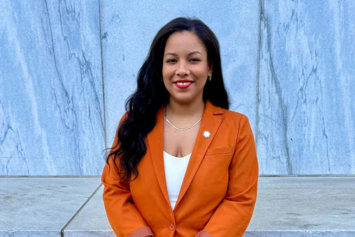 Amanda Séptimo anuncia su campaña al Congreso con un llamado a la representación dominicana en el Distrito 15 del Bronx