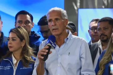 Asfura, el candidato de Trump, mantiene una estrecha ventaja sobre Nasralla en Honduras Asfura, el candidato de Trump, mantiene una estrecha ventaja sobre Nasralla en Honduras