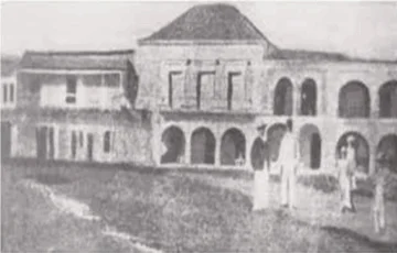  Así lucía en 1880 el edificio que alojaba al Ayuntamiento de Santo Domingo, donde se produjo el traspaso de mando de José Núñez de Cáceres al presidente haitiano Jean Pierre Boyer el 9 de febrero de 1822 (hoy Palacio Consistorial).
