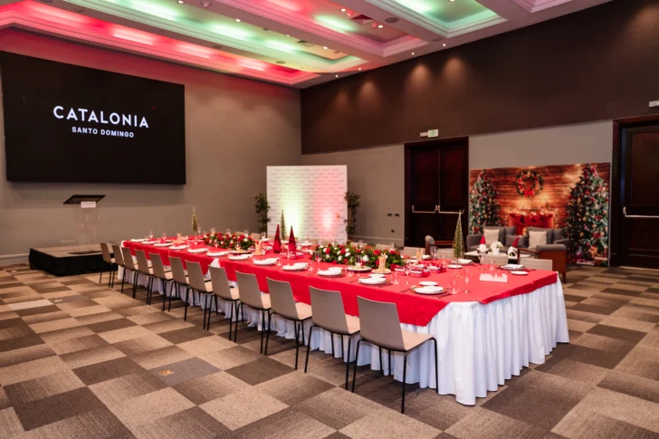 Hotel Catalonia Santo Domingo agradece a la prensa su compañía y respaldo en 2025