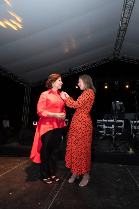 Cementos Cibao abre el encendido navideño en el Monumento a los Héroes de la Restauración Cementos Cibao abre el encendido navideño en el Monumento a los Héroes de la Restauración