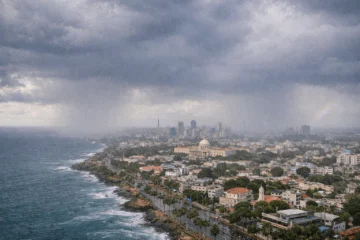 Informe del tiempo hoy lunes 22 de diciembre 2025 en República Dominicana: Lluvias dispersas por vaguada y viento del este/noreste