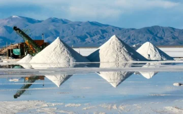 El litio de Chile será explotado por su propia empresa de alianza público-privada