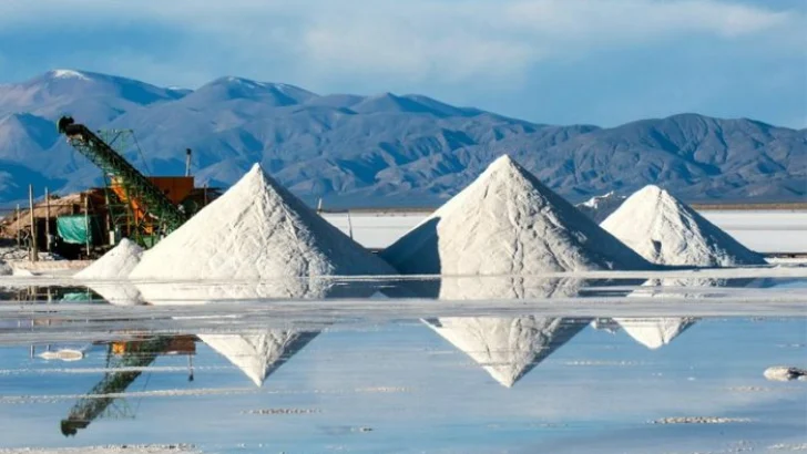 El litio de Chile será explotado por su propia empresa de alianza público-privada