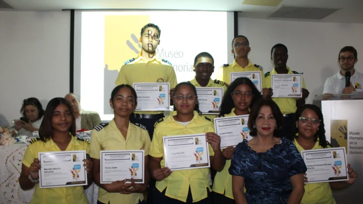 Museo Memorial de la Resistencia Dominicana entrega premios a niños ganadores de concurso