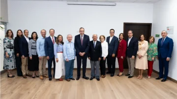 Julio Castaños Guzmán es reelecto como presidente del Patronato del hospital Plaza de la Salud Julio Castaños Guzmán es reelecto como presidente del Patronato del hospital Plaza de la Salud