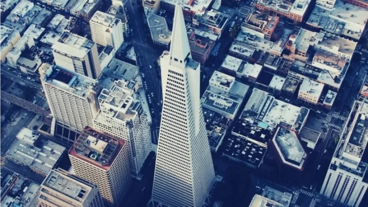 Edificios con IA podrán monitorear tormentas y terremotos, según experto