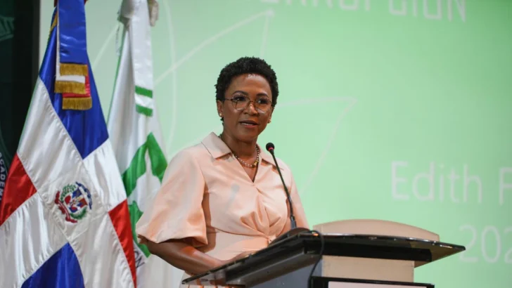 Edith Febles: Premio a la Integridad en la Lucha contra la Corrupción 2025 Edith Febles: Premio a la Integridad en la Lucha contra la Corrupción 2025