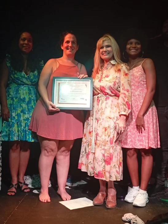 El espejo que sana y la verdad escénica de Araceli Genovesio El espejo que sana y la verdad escénica de Araceli Genovesio