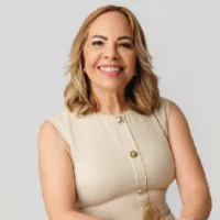 Elsa Saint-Amand Vallejo