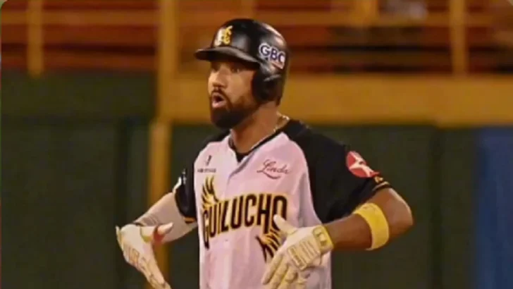 Águilas blanquean a Leones y se clasifican a la postemporada Águilas blanquean a Leones y se clasifican a la postemporada