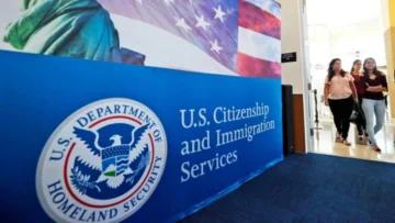 Trump suspende solicitudes de residencia y ciudadanía para personas de 19 países, incluidos venezolanos y cubanos