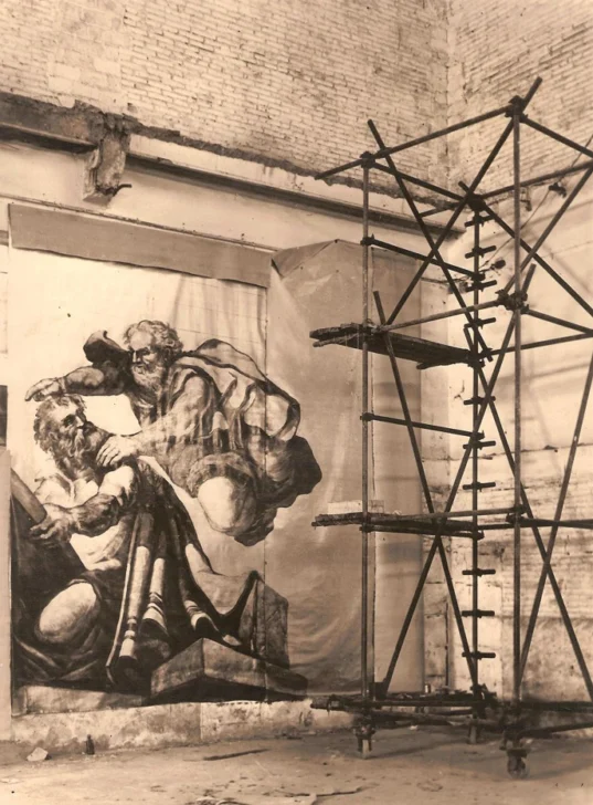 “Echaffaudage Moisés” trabajándose en el taller de Crosiet en 1954 en Barcelona antes de llegar a República Dominicana e instalarse como una de las piezas del conjunto mural del Salón de Asambleas en el Palacio del Congreso Dominicano situado en el hoy Centro de los Héroes – Cortesía de la Familia