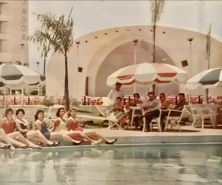  <br />La concha acústica del hotel El Embajador en la Feria de la Paz en Santo Domingo (1955) – AGN