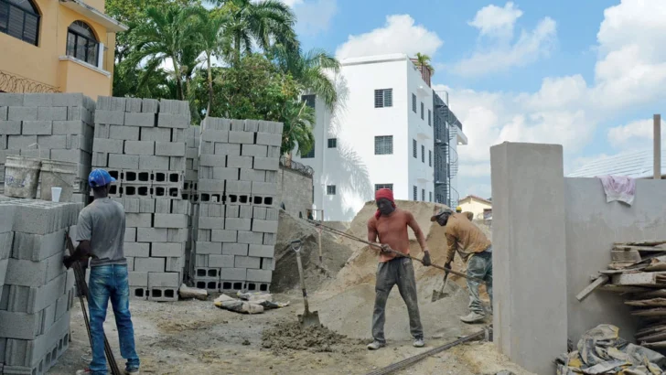 Defienden medidas adoptadas por el Banco Central a favor del sector construcción