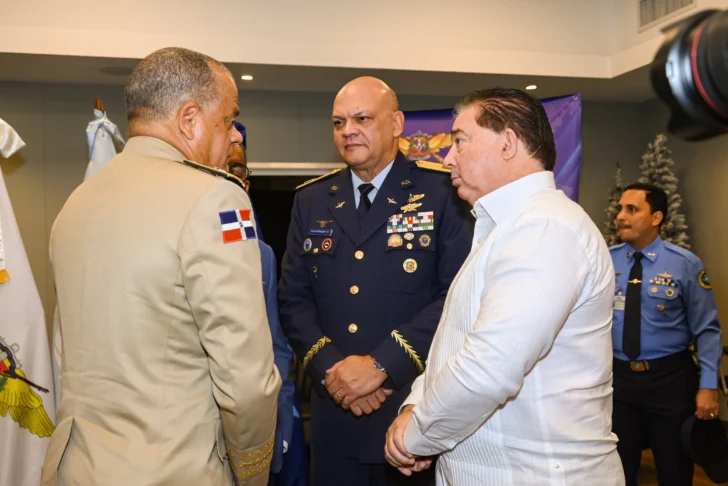 CONASAC propone modificar la ley para sancionar el uso de rayos láser contra aeronaves 