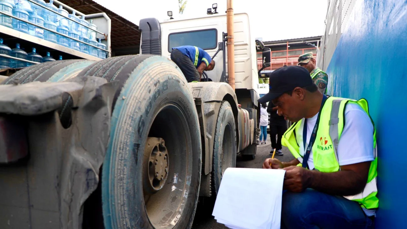 Intrant anuncia 10,000 inspecciones vehiculares en Navidad Segura 2025 |  Acento