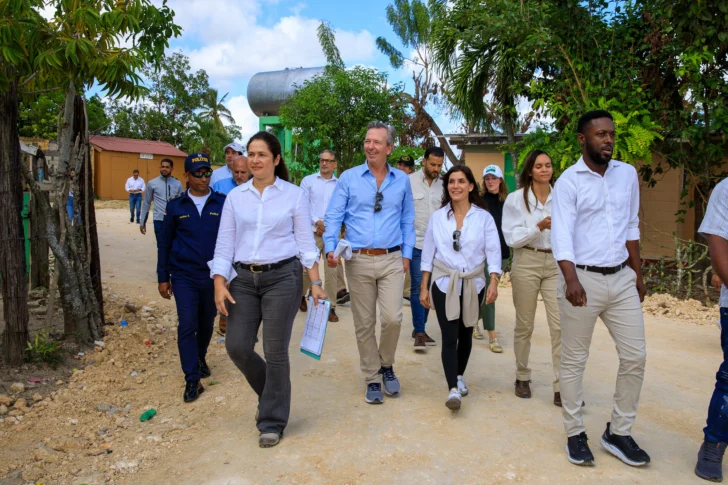 Central Romana recibe a embajadora de EEUU