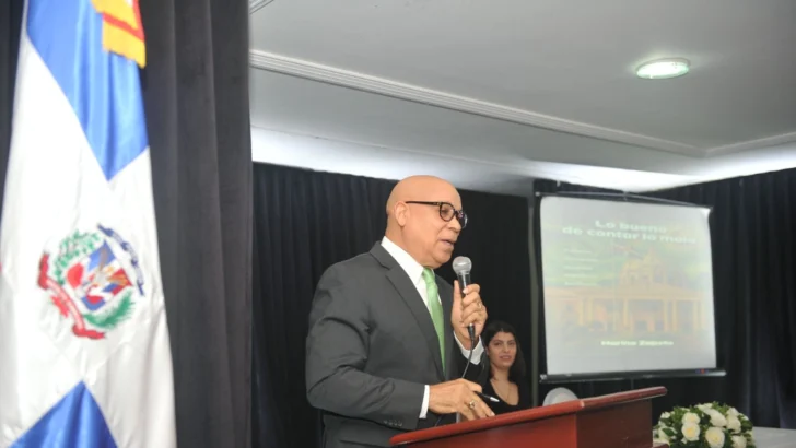 Zapete presenta libro crítico sobre presidentes dominicanos en últimos 50 años Zapete presenta libro crítico sobre presidentes dominicanos en últimos 50 años