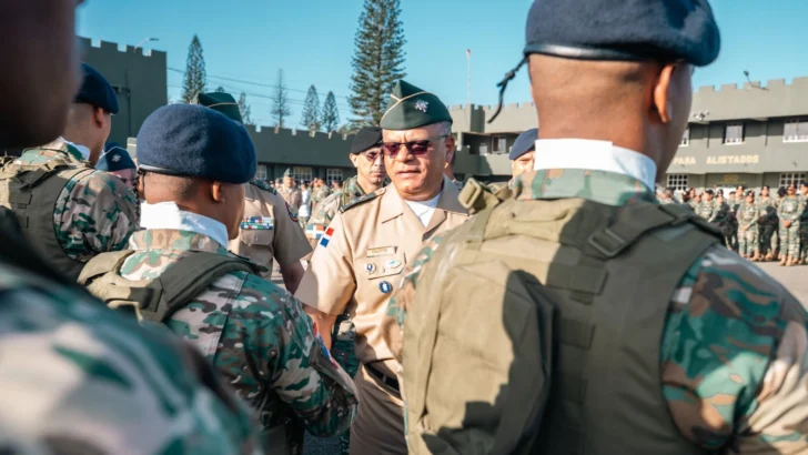 Ministro de Defensa culmina recorridos institucionales por unidades militares del país Ministro de Defensa culmina recorridos institucionales por unidades militares del país