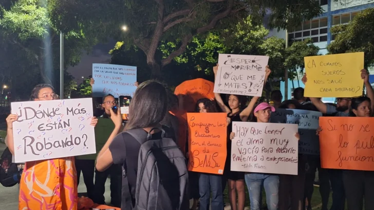 Movilización ciudadana exige a la Procuraduría castigar a quienes desfalcaron en Senasa Movilización ciudadana exige a la Procuraduría castigar a quienes desfalcaron en Senasa