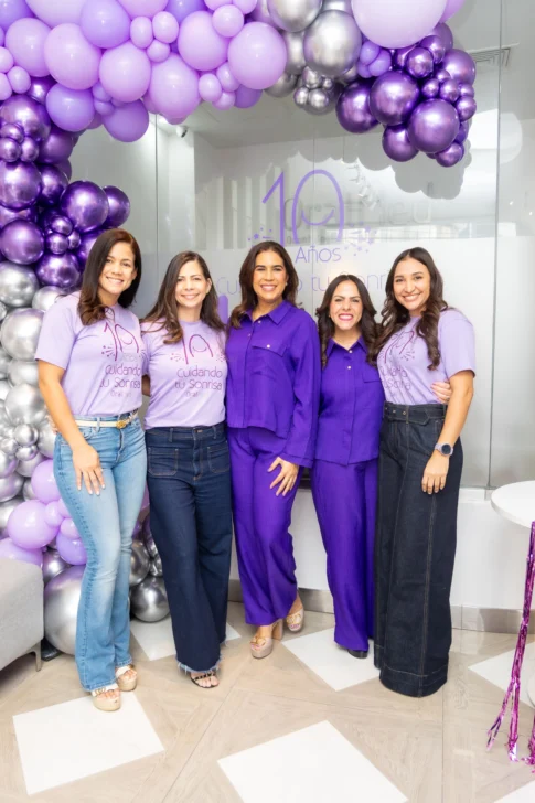 OralMed celebra una década transformando sonrisas