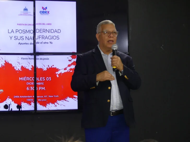 Presentan libro “La posmodernidad y sus naufragios: Apuntes desde el otro yo' Presentan libro “La posmodernidad y sus naufragios: Apuntes desde el otro yo'