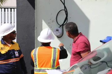 Presunto pastor reincide en fraude: le desmontan nueva conexión ilegal en fundación de Higüey