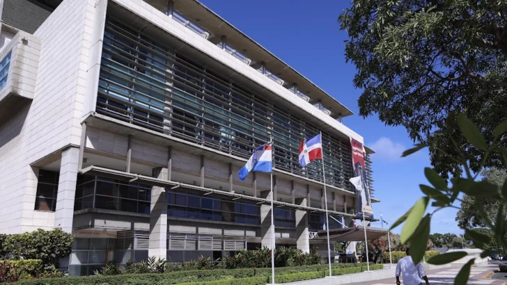 Condenan a 20 años de prisión a hombre que violó a una niña