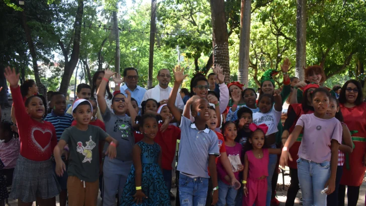 Biblioteca Nacional celebra tradicional actividad “La Magia de la Navidad 2025”