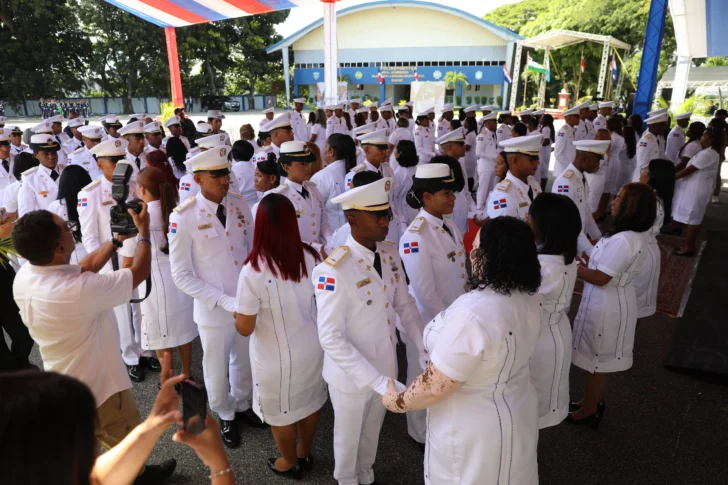 Se gradúan de 64 nuevos cadetes de la Policía Nacional formados bajo el Modelo de Transformación Se gradúan de 64 nuevos cadetes de la Policía Nacional formados bajo el Modelo de Transformación