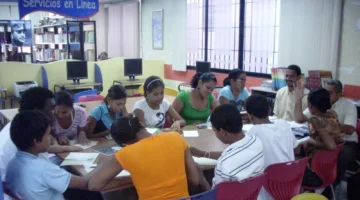 Retos para impulsar y profundizar la formación y el estímulo a través de los talleres literarios