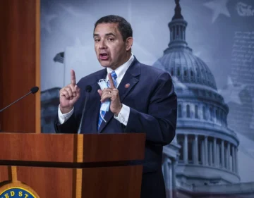 Trump indulta al congresista demócrata Henry Cuéllar, acusado de recibir sobornos Trump indulta al congresista demócrata Henry Cuéllar, acusado de recibir sobornos
