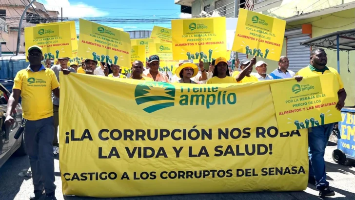 Frente Amplio saluda apresamiento por caso SeNaSa y exige que caigan todos los responsables