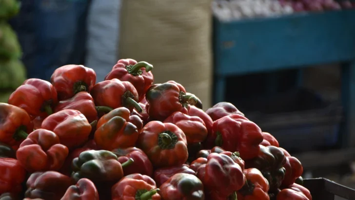 Precios de alimentos condicionan la cena navideña en República Dominicana