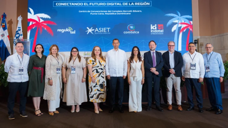 Inicia Cumbre Regulatel 2025 en RD con llamado a fortalecer la inclusión digital regional