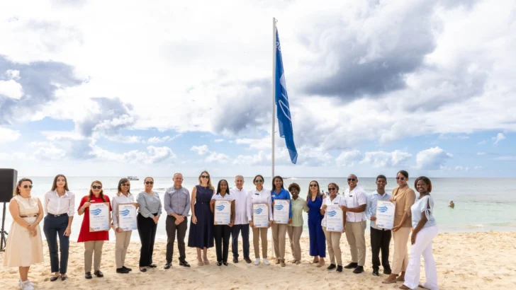 Certificación Bandera Azul ratifica la gestión responsable de las playas de La Romana