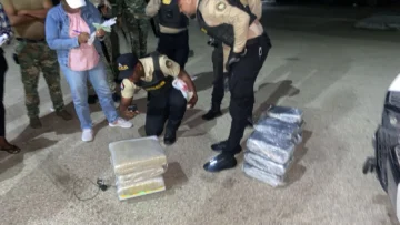 Interceptan hombre a bordo de vehículo con 78 libras presumiblemente marihuana Interceptan hombre a bordo de vehículo con 78 libras presumiblemente marihuana